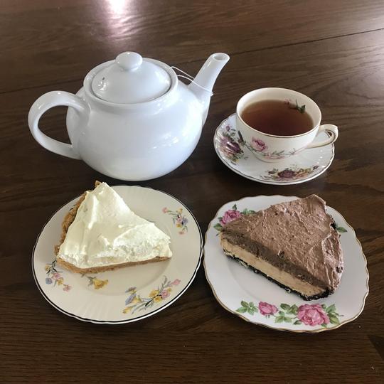 Tea & Pie